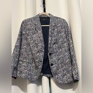 Talbots 14WP Spring weight jacket. Black with cream, blue and pink.